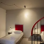 Aurora 아파트호텔 4*