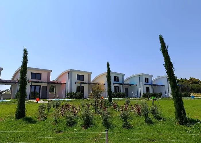 Aurora Apartahotel